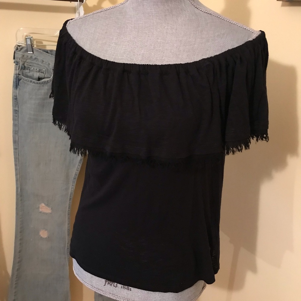 Splendid off the shoulder raw edge top